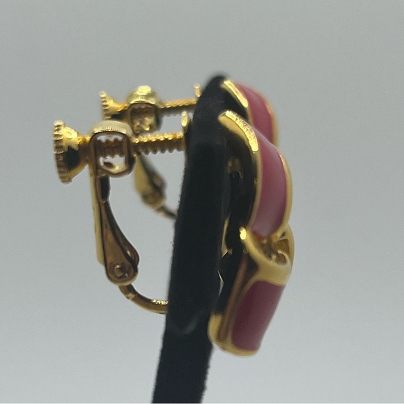 Vintage, gold tone and pink enamel clip on earrings with screws. Signed JS - Picture 6 of 11